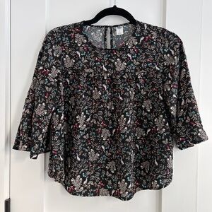 Old Navy Bunny Meadow Print 3/4 Sleeve Shirt Size Petite Small